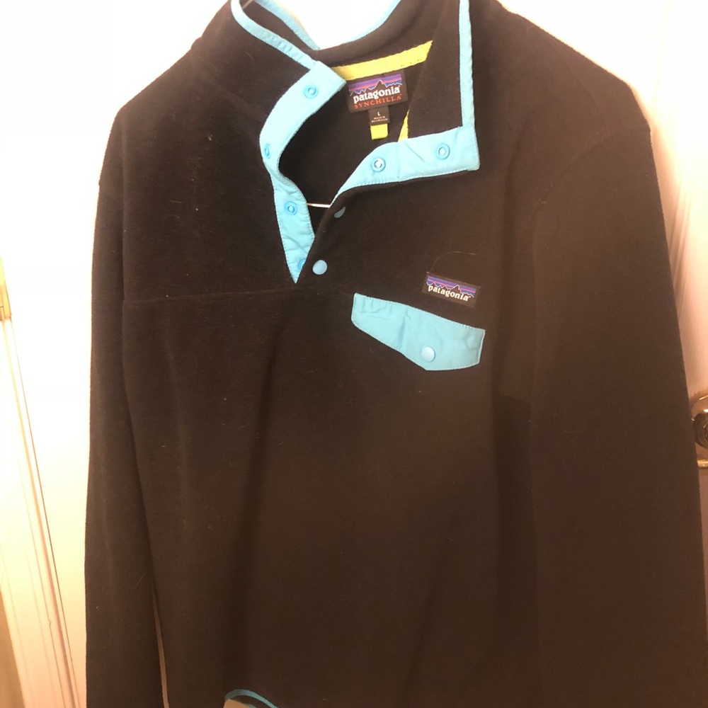 Women’s Patagonia synchilla sweater, size large
